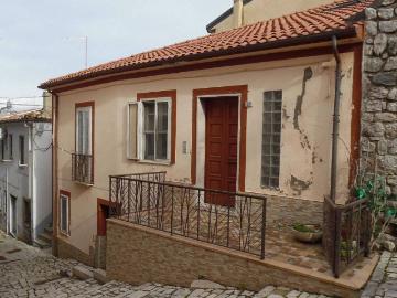 Casa indipendente in vendita a Sant'Andrea di Conza AV