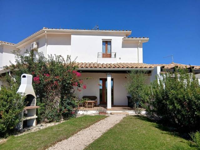 Casa indipendente in vendita a Sant'Anna Arresi CI
