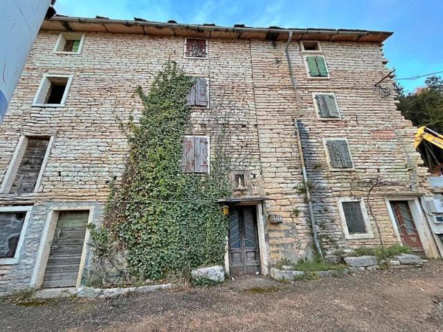 Casa indipendente in vendita a Sant'Anna d'Alfaedo VR