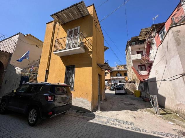 Casa indipendente in vendita a Sant'Antimo NA