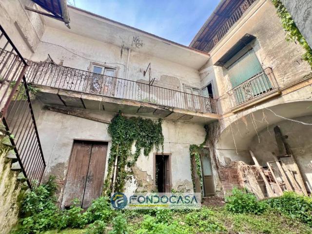 Casa indipendente in vendita a Sant'Antimo NA
