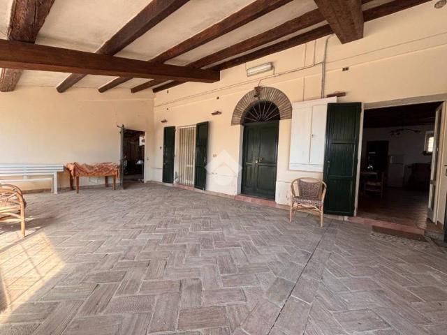 Casa indipendente in vendita a Santarcangelo di Romagna RN