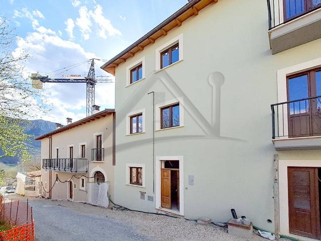 Casa indipendente in vendita a Sant'Eusanio Forconese AQ