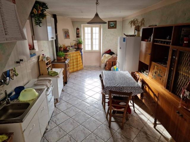 Casa indipendente in vendita a Sante Marie AQ