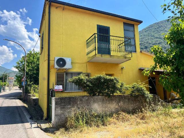Casa indipendente in vendita a Sant'Elia Fiumerapido FR