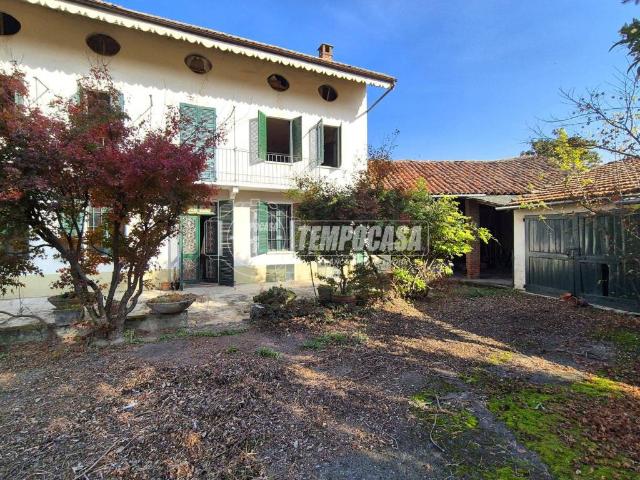 Casa indipendente in vendita a Santhià VC