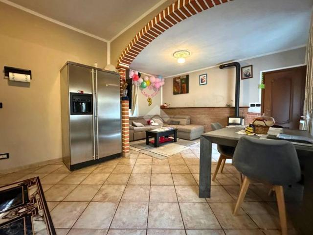 Casa indipendente in vendita a Santhià VC