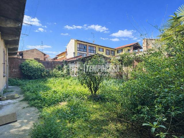 Casa indipendente in vendita a Santhià VC