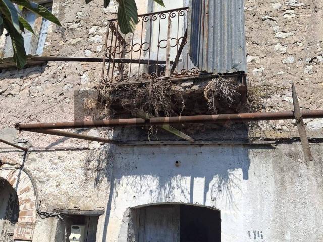 Casa indipendente in vendita a Santi Cosma E Damiano