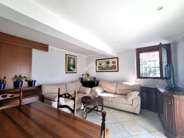 Casa indipendente in vendita a Sant'Ilario d'Enza RE
