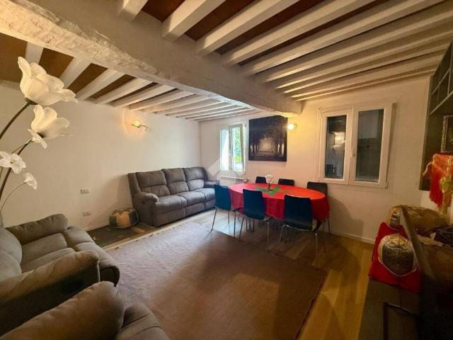 Casa indipendente in vendita a Sant'Ilario d'Enza RE