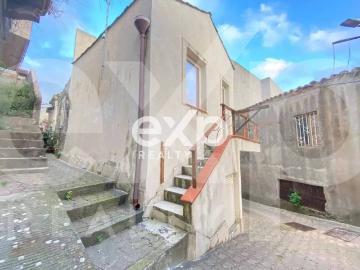 Casa indipendente in vendita a Saponara ME