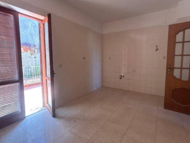 Casa indipendente in vendita a Sapri SA
