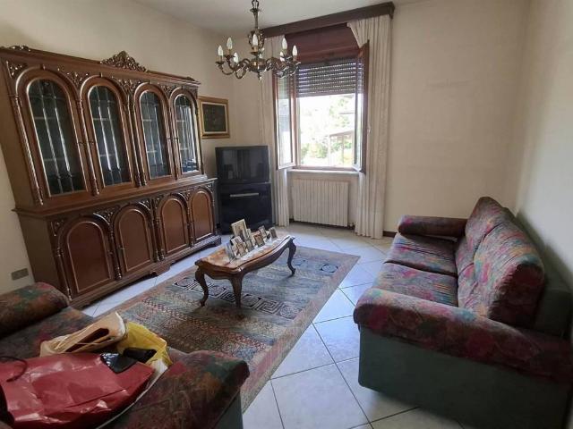Casa indipendente in vendita a Sarmato PC