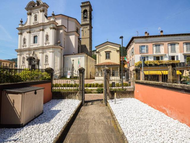 Casa indipendente in vendita a Sarnico BG