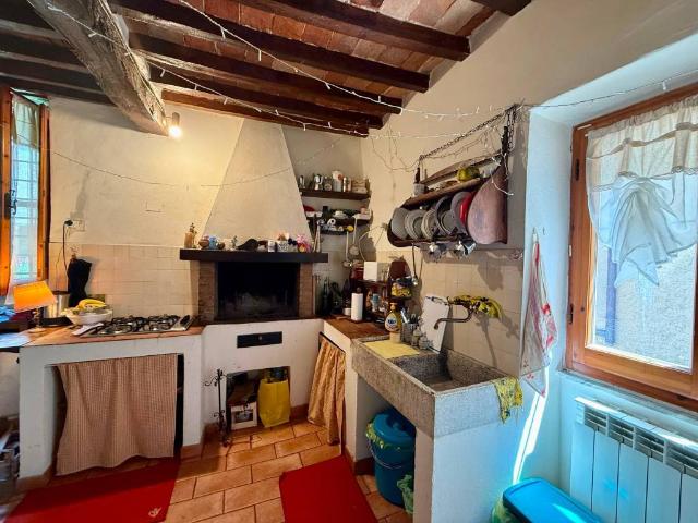Casa indipendente in vendita a Sarteano SI