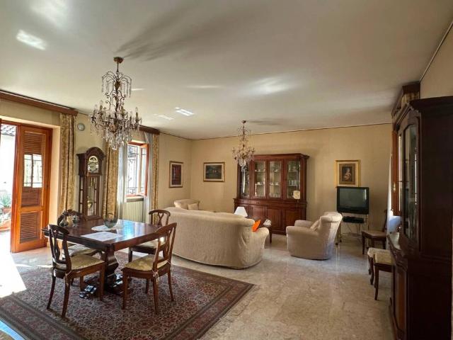 Casa indipendente in vendita a Sartirana Lomellina PV