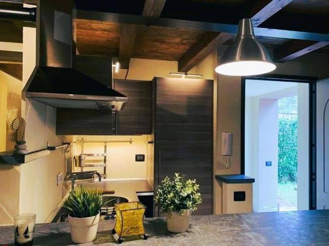 Casa indipendente in vendita a Sarzana SP