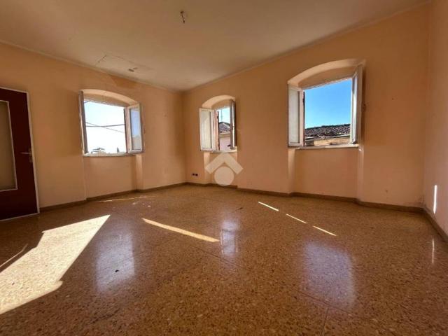 Casa indipendente in vendita a Sarzana SP