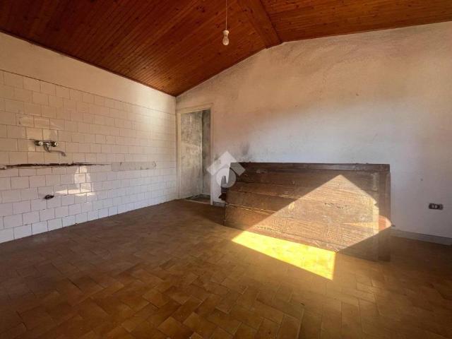 Casa indipendente in vendita a Sarzana SP
