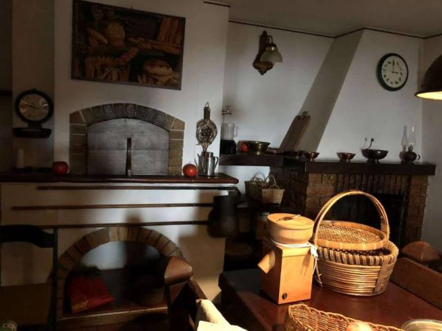 Casa indipendente in vendita a Sarzana SP