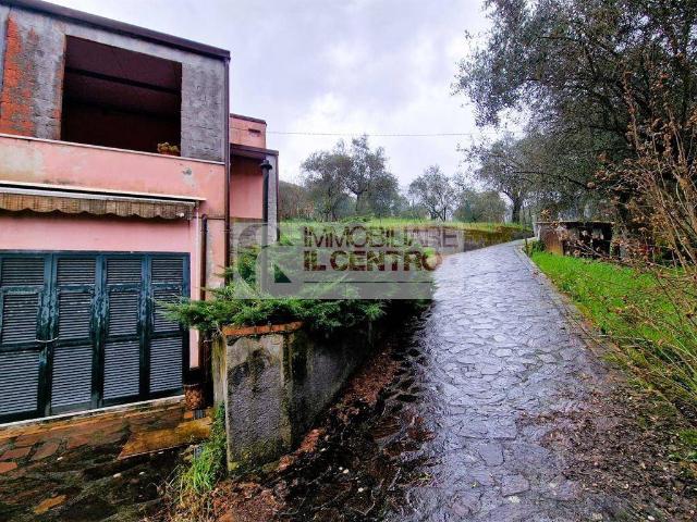 Casa indipendente in vendita a Sarzana SP