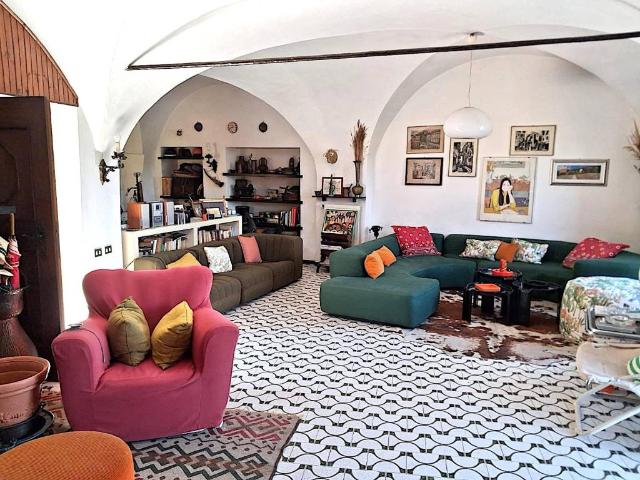 Casa indipendente in vendita a Sassello SV