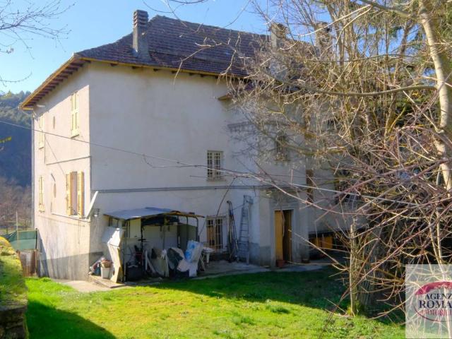Casa indipendente in vendita a Sassello SV