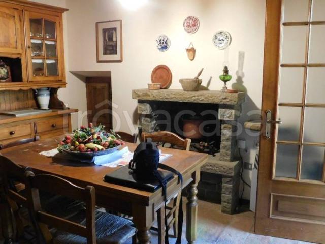 Casa indipendente in vendita a Scurano, Neviano degli Arduini
