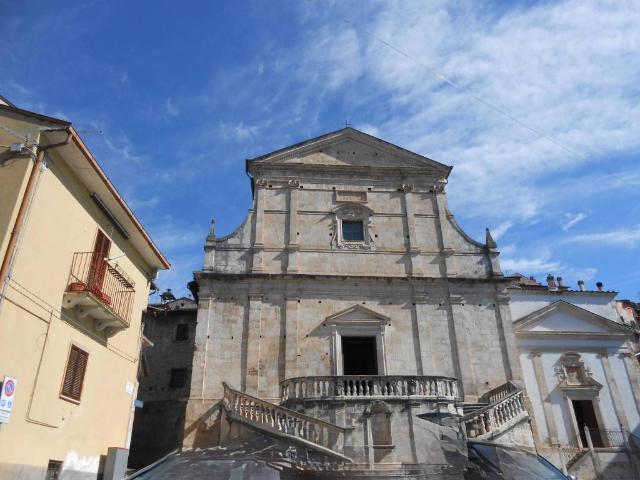 Casa indipendente in vendita a Scurcola Marsicana AQ