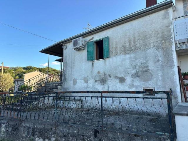 Casa indipendente in vendita a Scafa PE