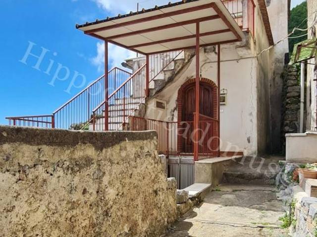 Casa indipendente in vendita a Scala SA