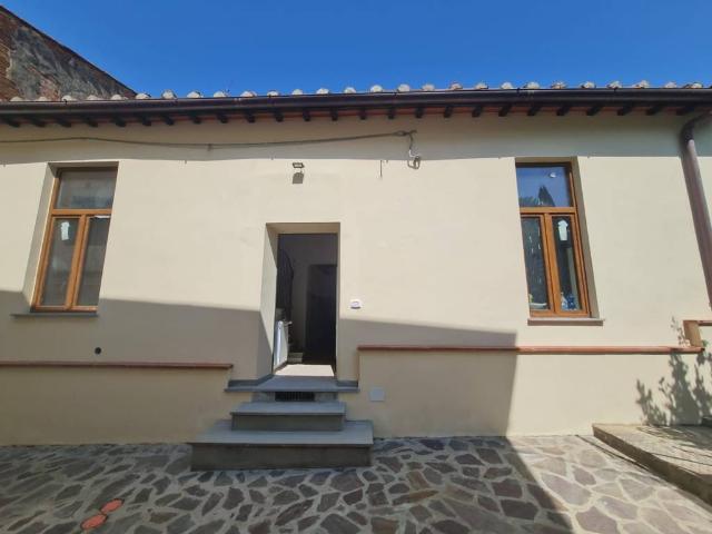 Casa indipendente in vendita a Lastra a Signa FI