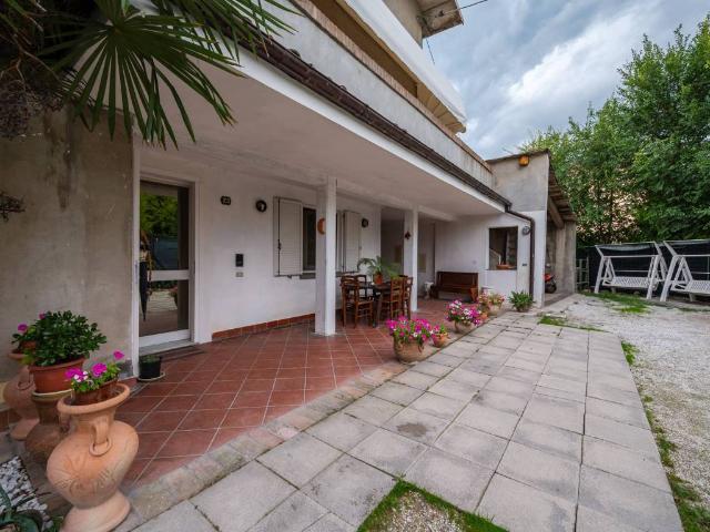 Casa indipendente in vendita a Scandiano RE