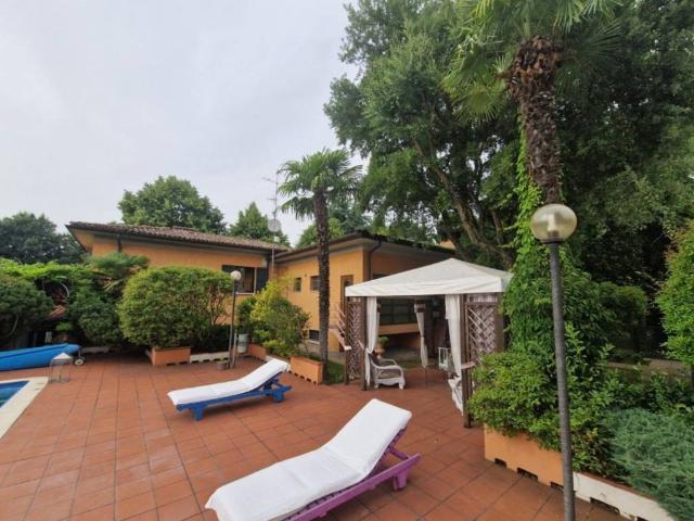 Casa indipendente in vendita a Scandiano RE