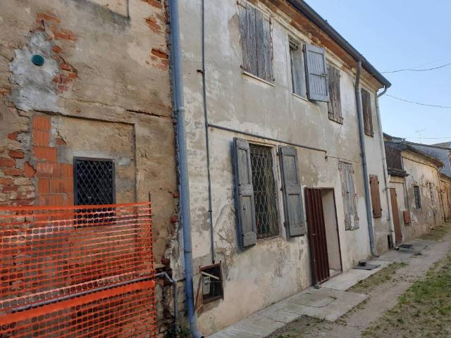 Casa indipendente in vendita a Scandolara Ravara CR