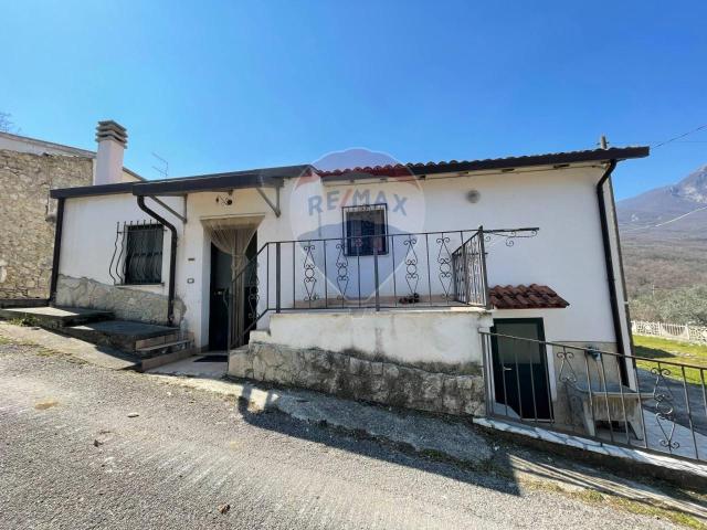 Casa indipendente in vendita a Scapoli