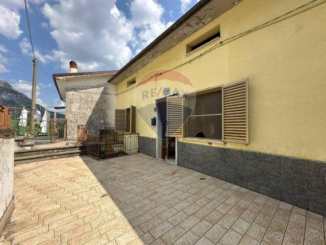 Casa indipendente in vendita a Scapoli IS