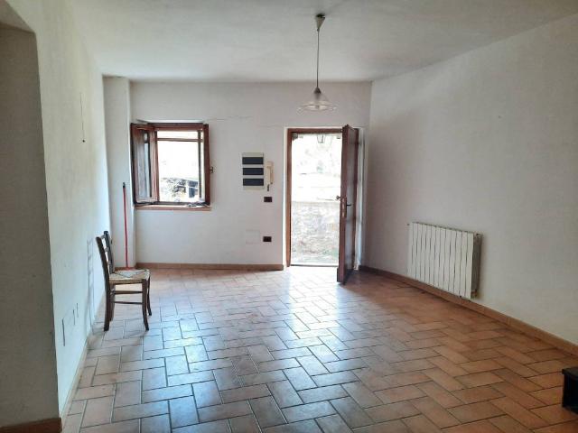 Casa indipendente in vendita a Scheggino PG