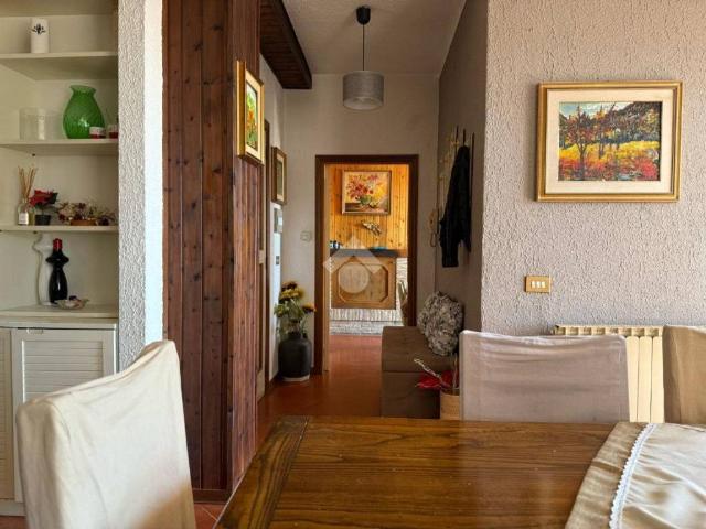 Casa indipendente in vendita a Scheggia e Pascelupo PG