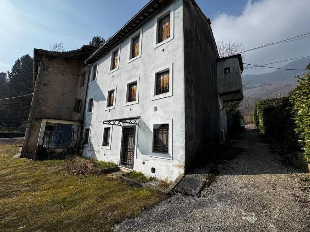 Casa indipendente in vendita a Schio VI