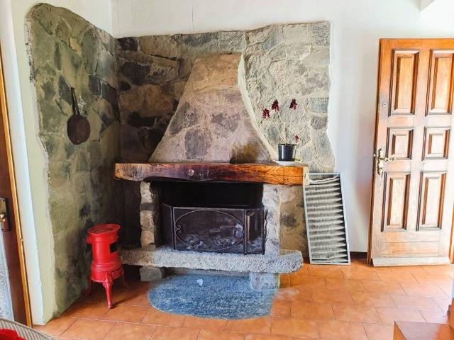 Casa indipendente in vendita a Schignano CO