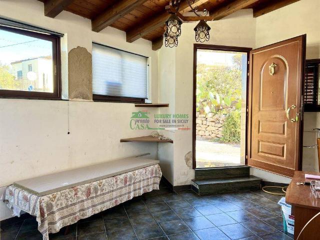 Casa indipendente in vendita a Scicli RG
