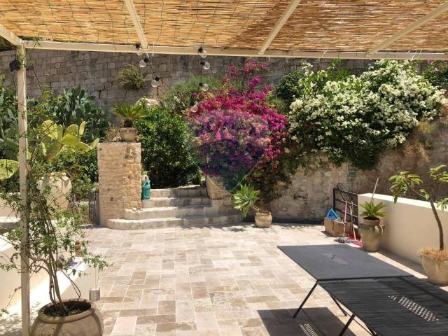 Casa indipendente in vendita a Scicli RG