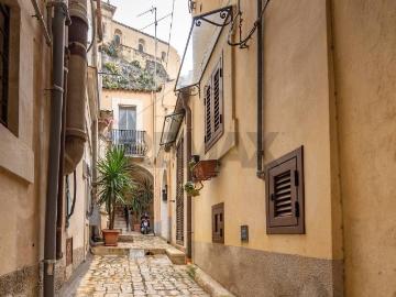 Casa indipendente in vendita a Scicli RG