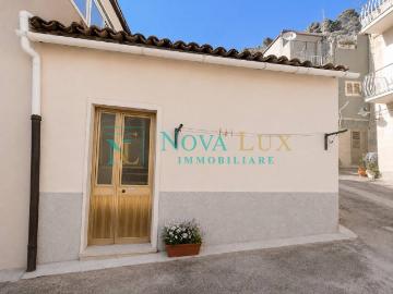 Casa indipendente in vendita a Scicli RG