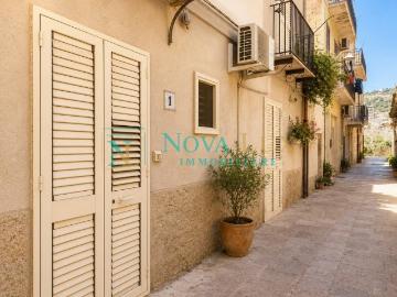 Casa indipendente in vendita a Scicli RG