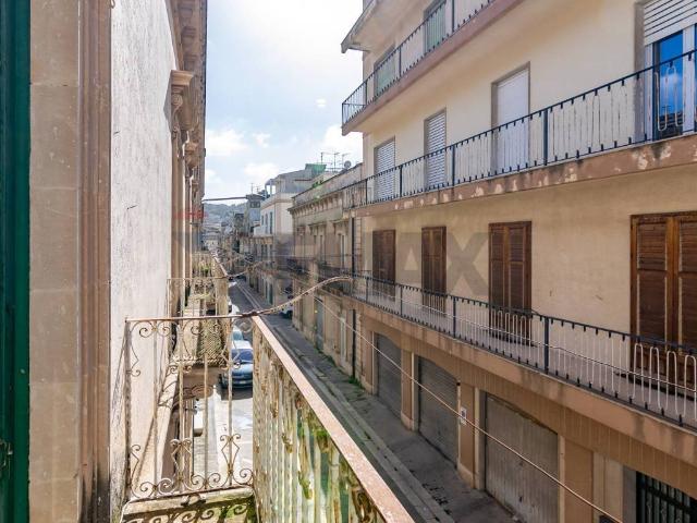 Casa indipendente in vendita a Scicli RG