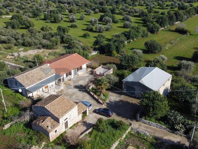 Casa indipendente in vendita a Scicli RG