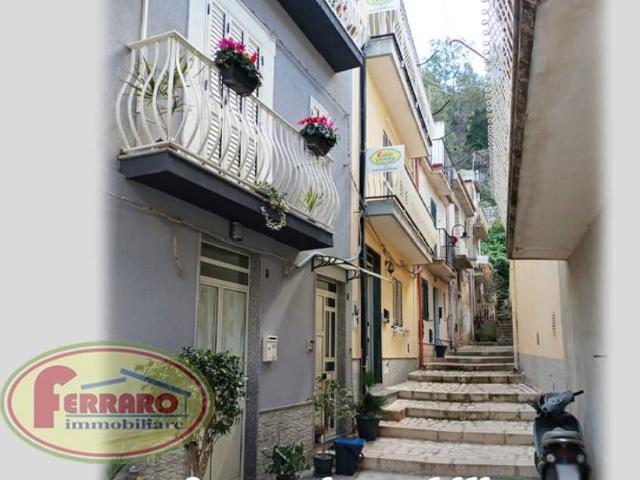 Casa indipendente in vendita a Scicli RG